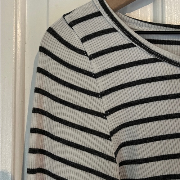 Free People | We The Free Good Find Stripe Tee Size Large Ruffle Cuff Nautical - Picture 3 of 8